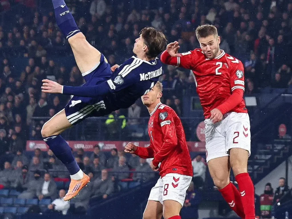 McTominay Catat Rekor! Tendangan Salto Tertinggi dalam Sejarah Sepak Bola