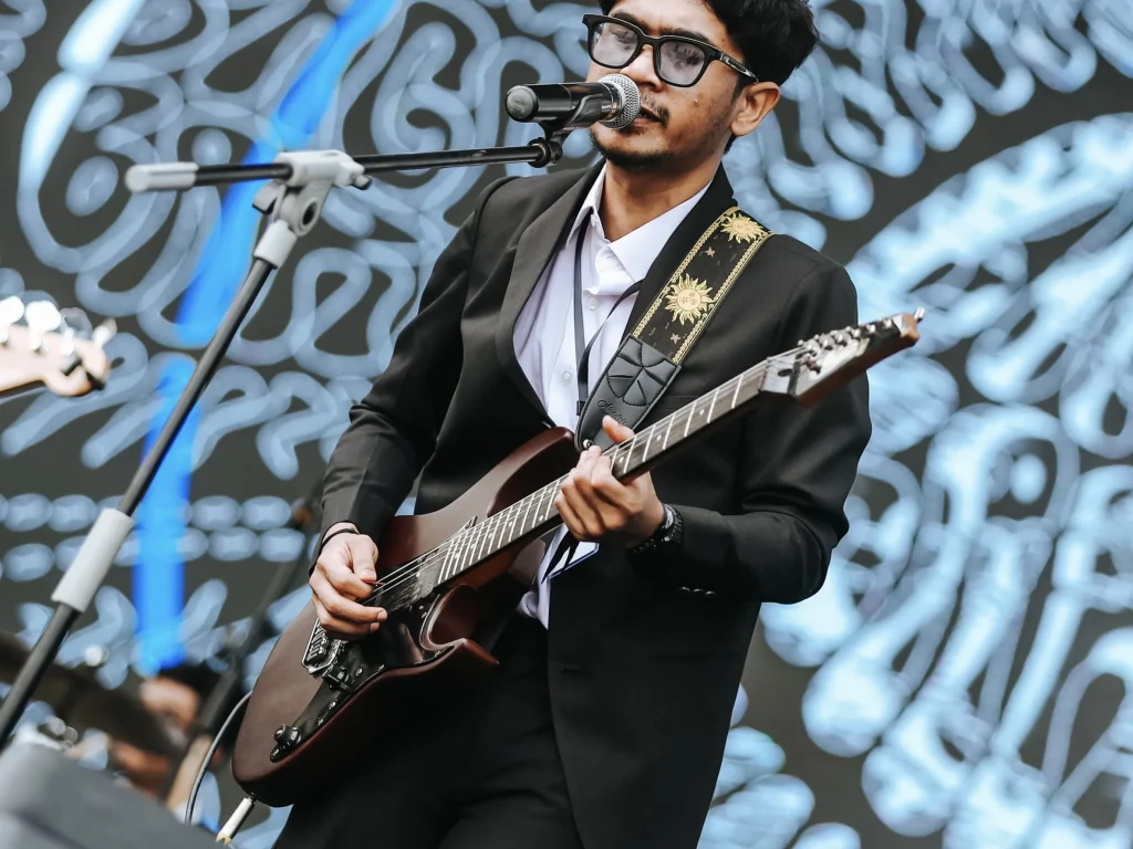 Seniman asal Aceh yang berdomisili di Lhokseumawe, Agung Oky Perdana