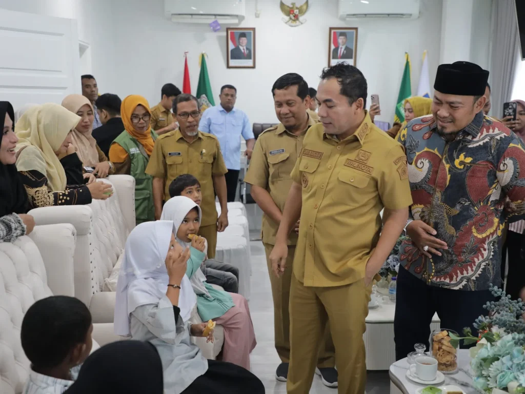 204 Anak Yatim Anak Asuh Wali Kota Lhokseumawe Terima Pencairan Bantuan Santunan