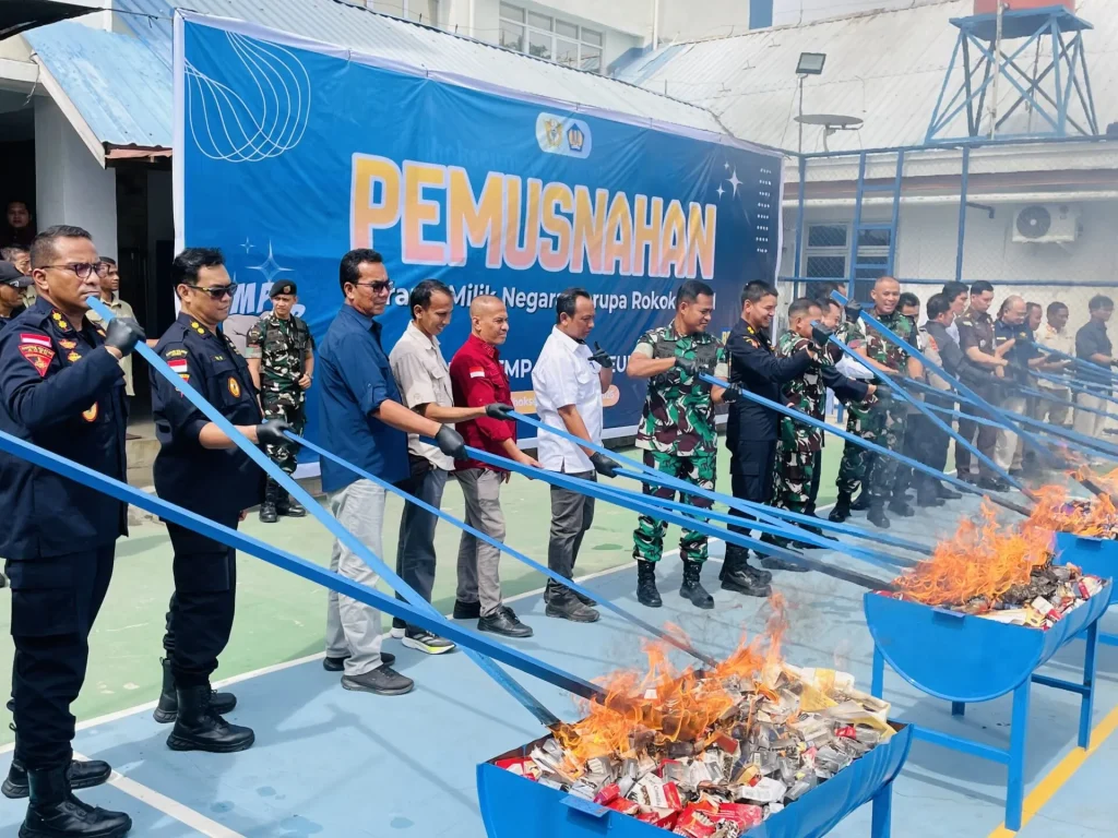 Bea Cukai Lhokseumawe dan Kanwil DJBC Aceh Musnahkan 22,2 Juta Batang Rokok Ilegal
