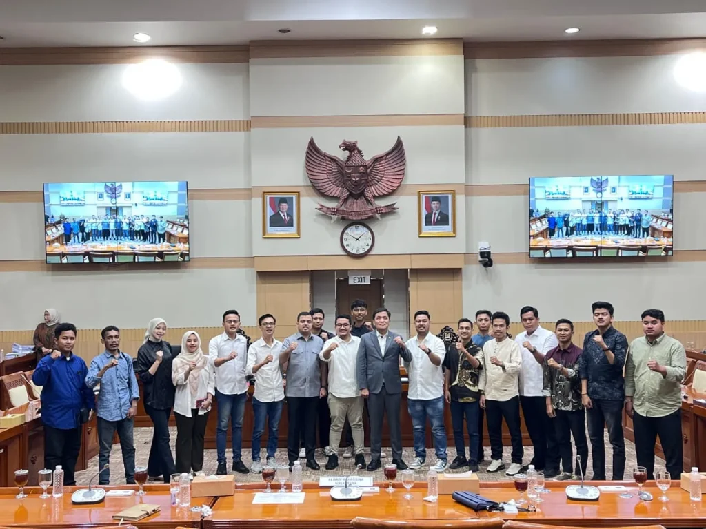 Aliansi Mahasiswa Sampaikan Masukan untuk RUU KUHAP dalam RDPU dengan Komisi III DPR RI