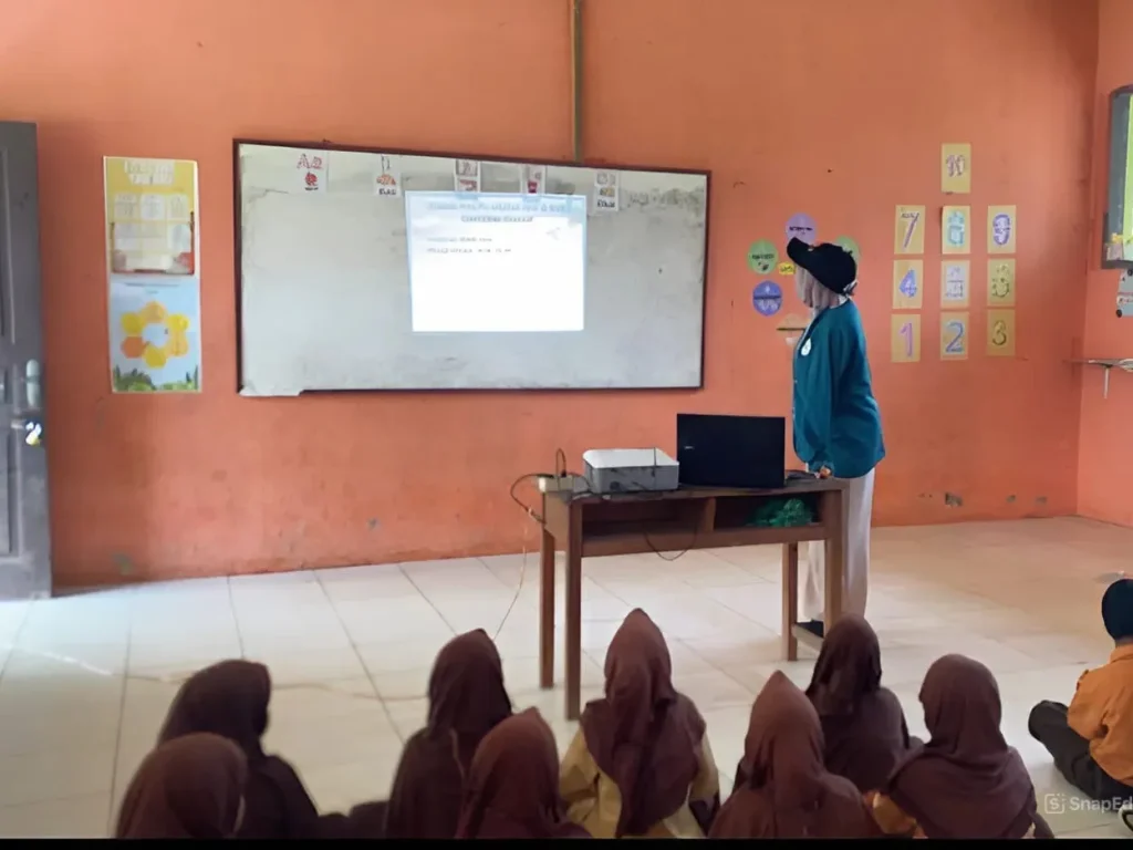 Mahasiswa KPM UIN SUNA Edukasi Anti-Bullying di SDN 17 Kuta Makmur