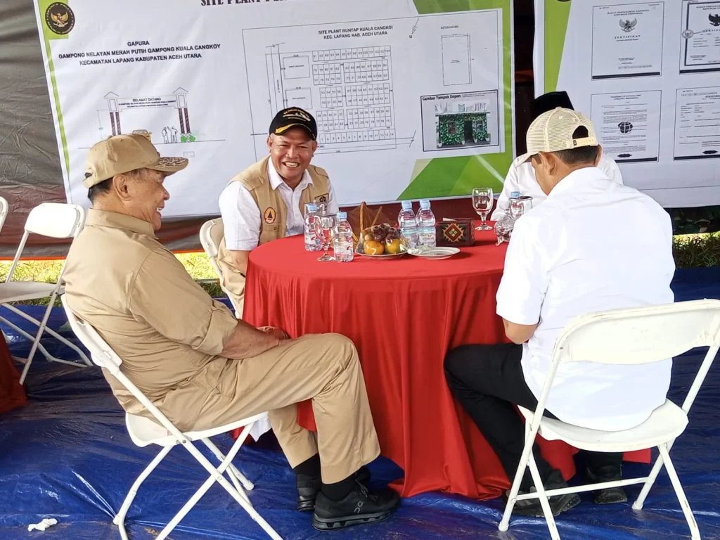 Kunjungi Lapang, Menko Polkam Awali Pembangunan 104 Rumah Huntap Korban Banjir