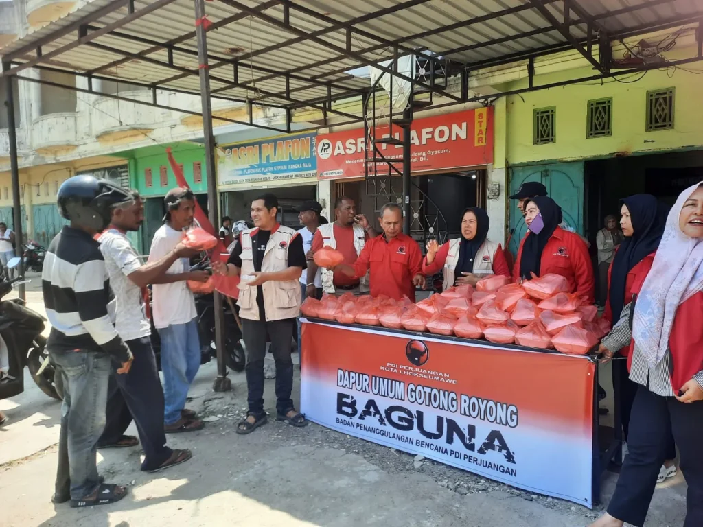 Semangat gotong royong kembali ditunjukkan Dewan Pimpinan Cabang (DPC) PDI Perjuangan Kota Lhokseumawe