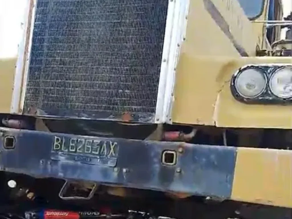 MOtor Terlintas truk vakum pengangkut kondensat milik PT.PGE. Foto SC video warga