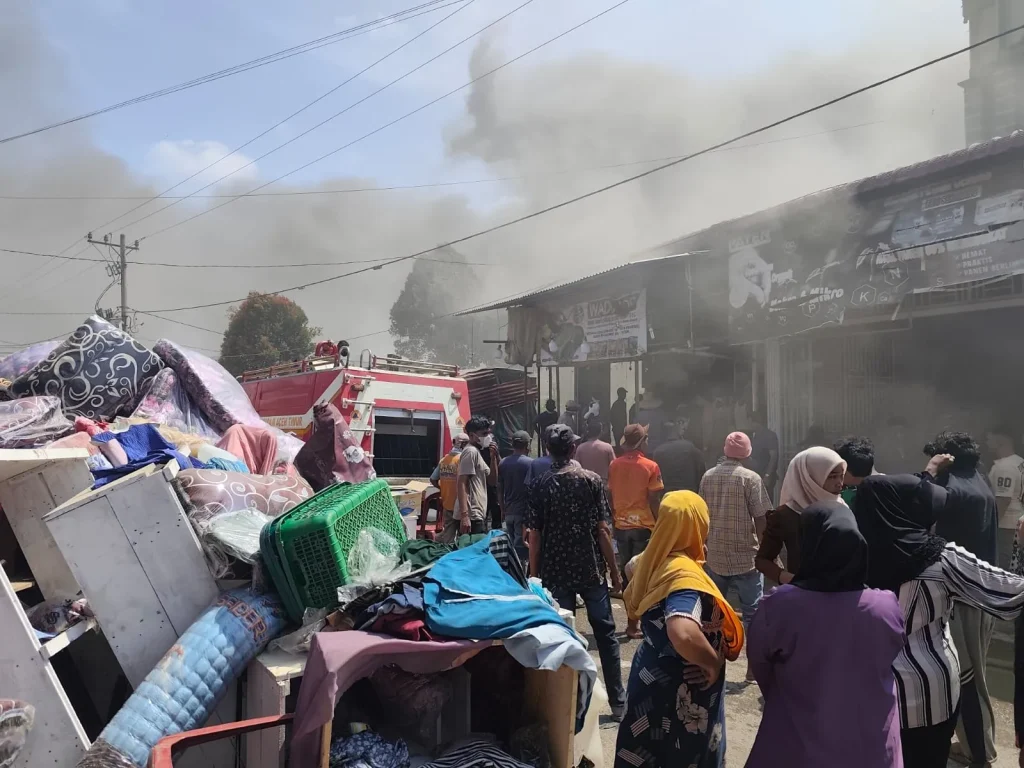 Kebakaran Toko Kain di Tanah Jambo Aye, Kerugian Capai Rp3 Miliar