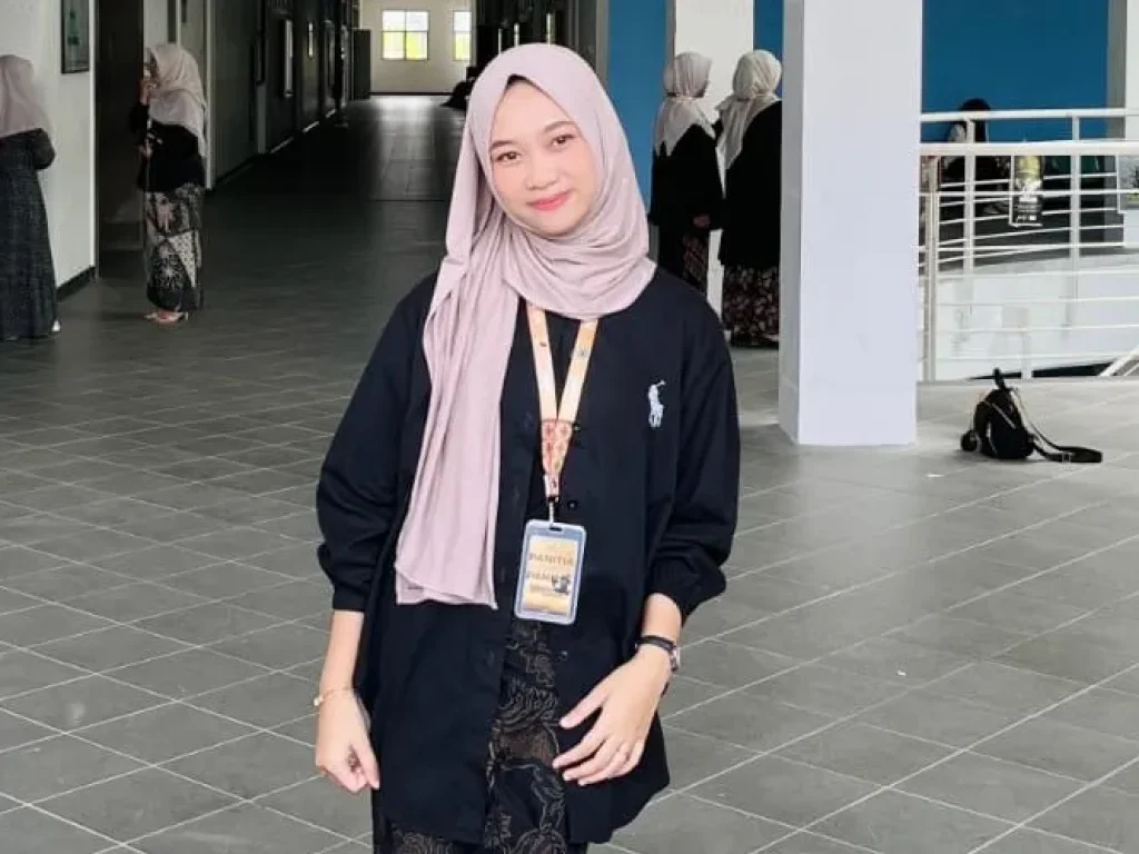 Dinda Apriliana Departemen Pendidikan Bahasa Indonesia, Fakultas Keguruan dan Ilmu Pendidikan Universitas Syiah Kuala