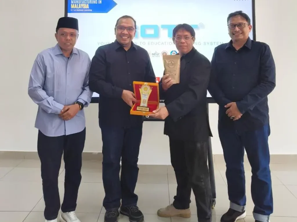 PNL Perkuat Jejaring Global, Jalin Kolaborasi Strategis dengan Industri dan Kampus di Malaysia