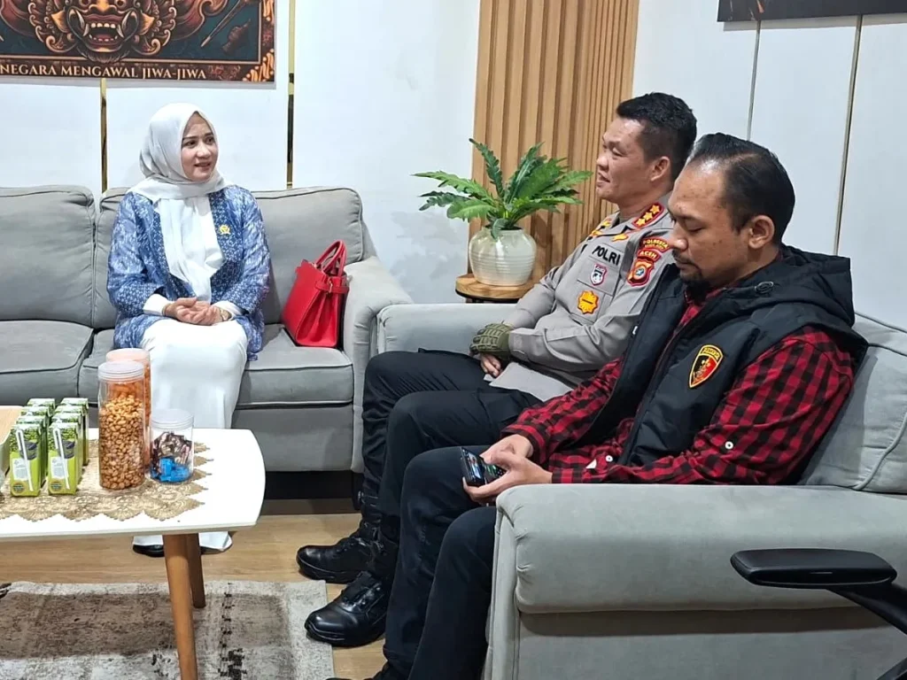 Anggota DPD RI asal Aceh, Darwati A Gani, turun langsung mengawal penanganan kasus dugaan kekerasan terhadap anak