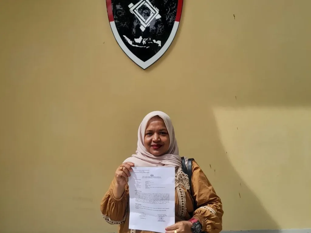 Paralegal sekaligus aktivis perempuan di Aceh, Yulindawati, S.H., melaporkan dugaan pencemaran nama baik