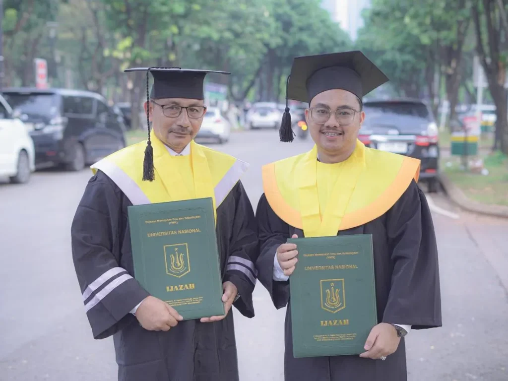 H. Sudirman (Haji Uma) Anggota DPD RI Asal Aceh yang telah menyelesaikan pendidikan Magister Ilmu Politik di Universitas Nasional (UNAS) Jakarta