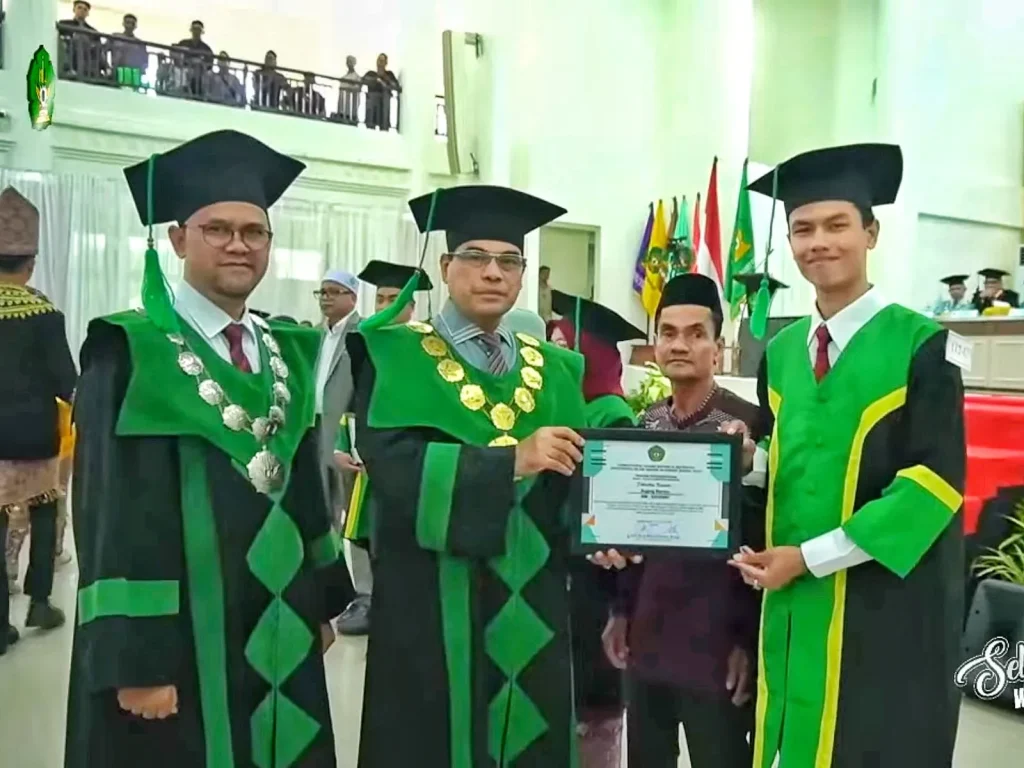 Sugeng Warisno Raih Predikat Lulusan Terbaik UIN Ar-Raniry 2026 dengan IPK Tertinggi 3,96