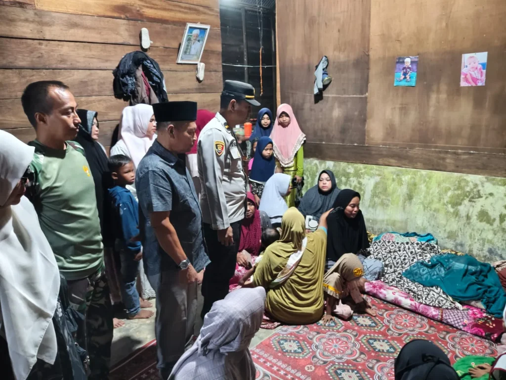 Seorang anak laki-laki berusia 9 tahun dilaporkan meninggal dunia setelah tenggelam di tanggul irigasi