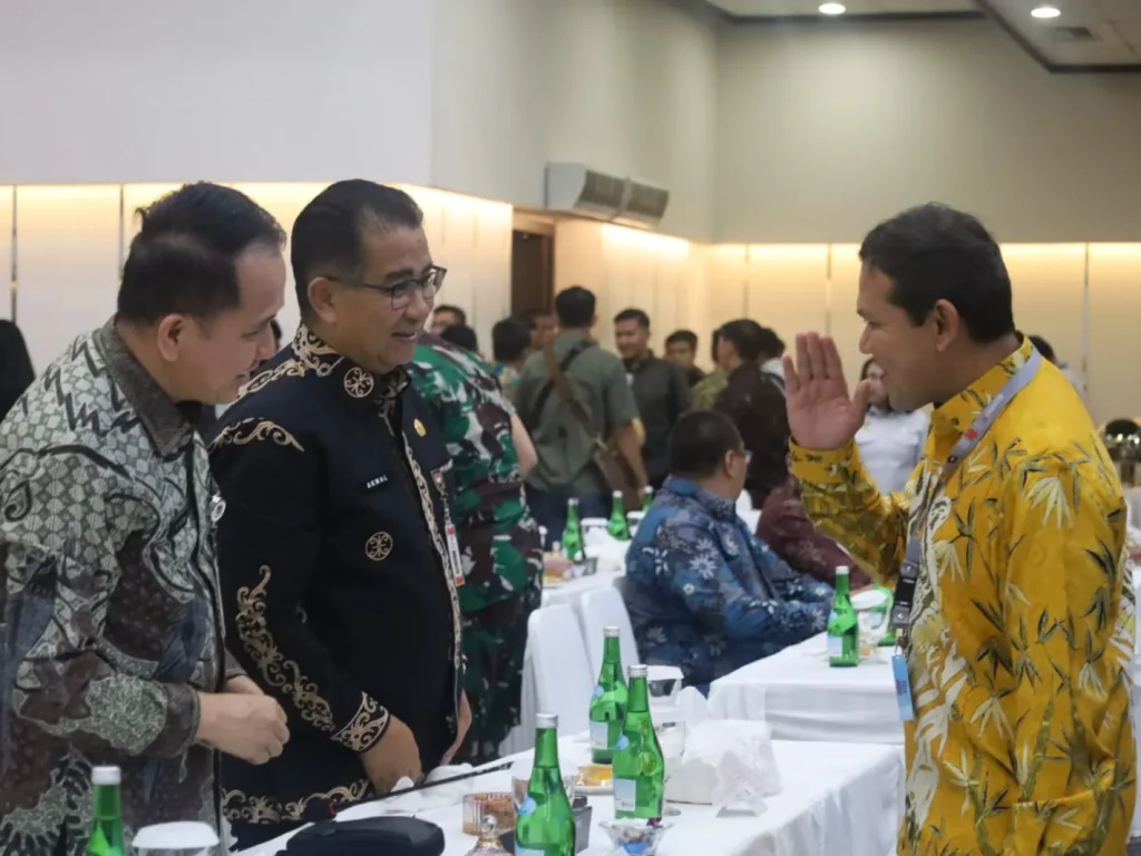 Wakil Gubernur Aceh Fadhlullah, S.E., mewakili Gubernur Aceh Muzakir Manaf menghadiri Rapat Koordinasi Forum Koordinasi Pimpinan Daerah (Forkopimda) Regional Sumatera Tahun 2026, yang berlangsung di Batam, Rabu (12/8/2026).