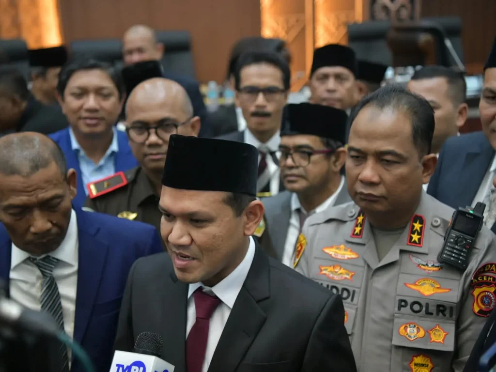 Wakil Gubernur Aceh Fadhlullah (Dek Fadh) menghadiri Rapat Paripurna Dewan Perwakilan Rakyat Aceh (DPRA) Tahun 2026