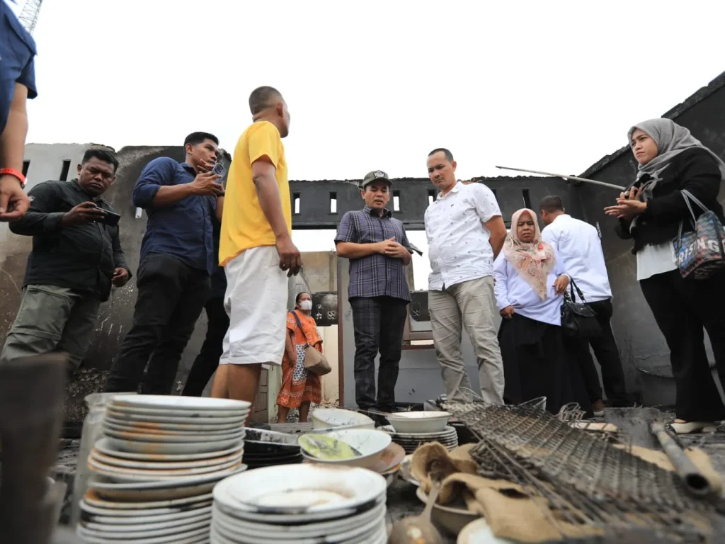 Wali Kota Sayuti turun langsung ke lokasi bersama jajaran kepala OPD dan Camat Banda Sakti.